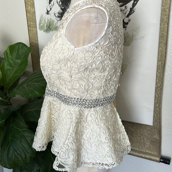 Top Size Small - Picture 4 of 6